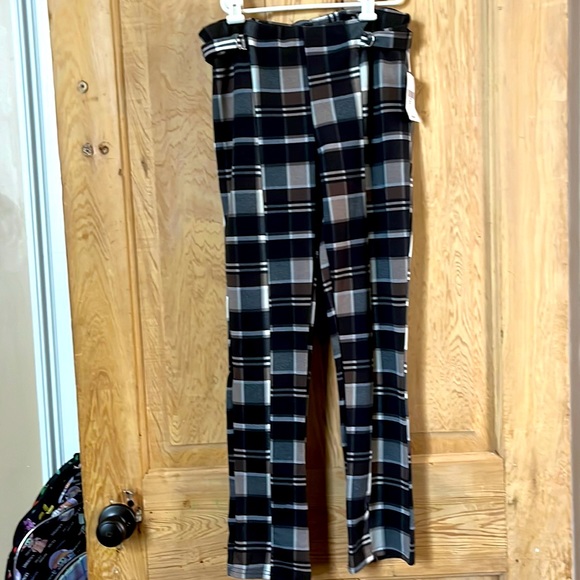 Forever 21 Other - Plaid light weight slacks.